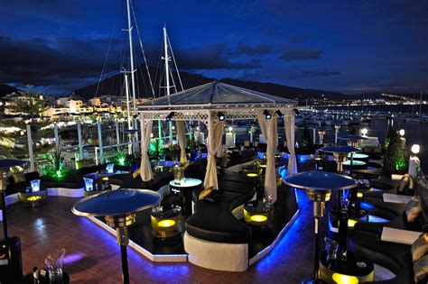 are there cheap bars in marbella